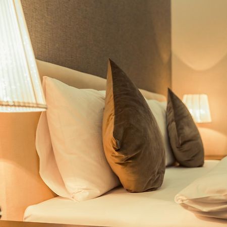 Aksent Hotel Баку Экстерьер фото