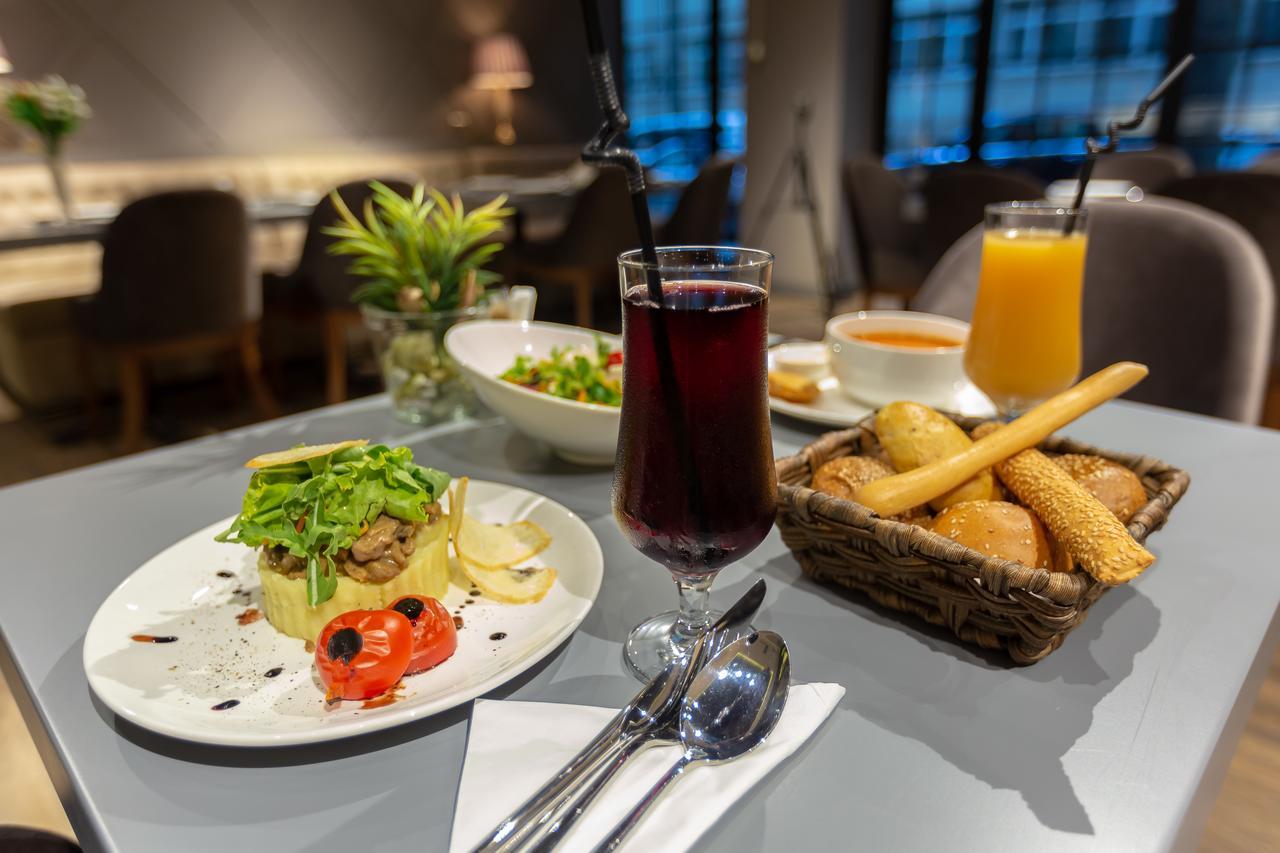 Aksent Hotel Баку Экстерьер фото